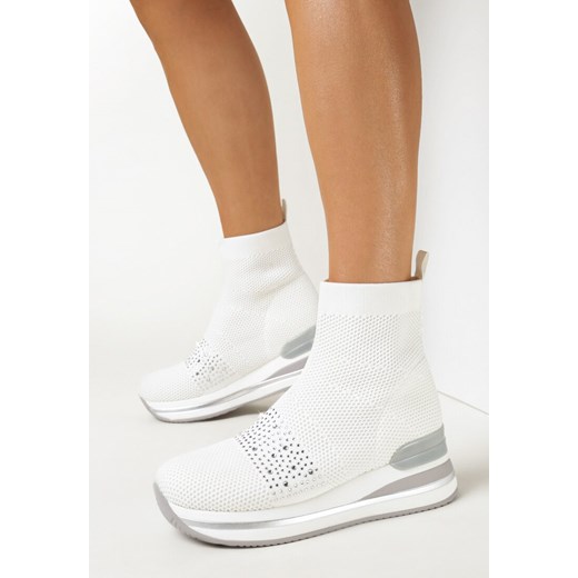 Białe Sneakersy Coraly ze sklepu born2be.pl w kategorii Buty sportowe damskie - zdjęcie 156746932