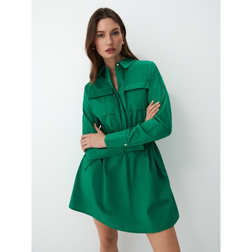 Mohito sukienka na uczelnię koszulowa zielona z kołnierzykiem mini 