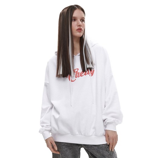 Cropp - Biała bluza oversize z kapturem - biały ze sklepu Cropp w kategorii Bluzy damskie - zdjęcie 156855922