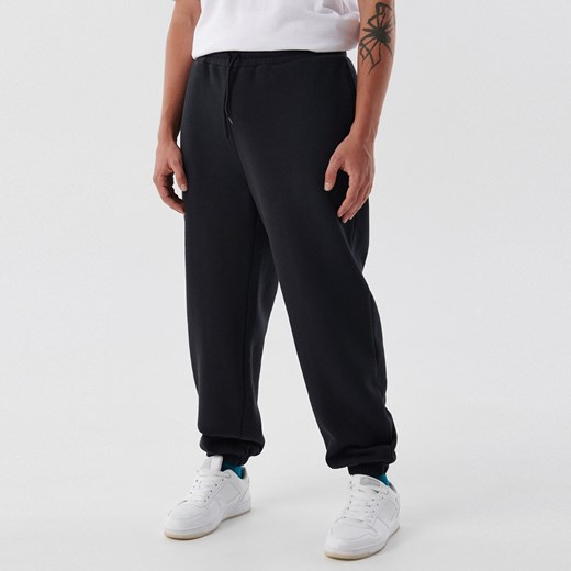 Cropp - Czarne joggery comfort - Czarny Cropp L Cropp
