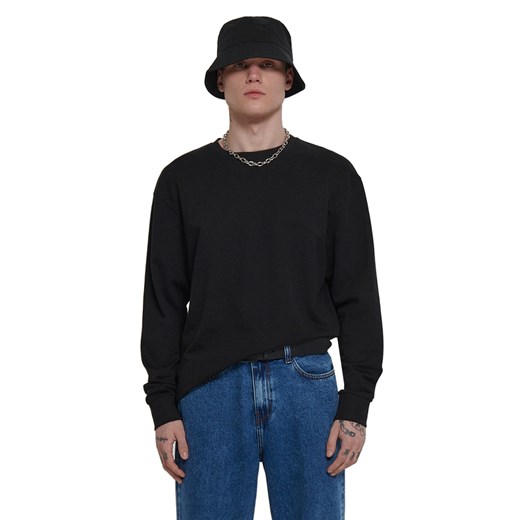 Cropp - Czarna koszulka z długim rękawem - czarny ze sklepu Cropp w kategorii T-shirty męskie - zdjęcie 156857110