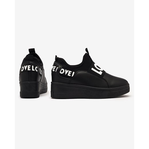 Czarne damskie buty sportowe typu slip-on z ukrytym koturnem Dasesa- Obuwie Royalfashion.pl 39 promocyjna cena royalfashion.pl