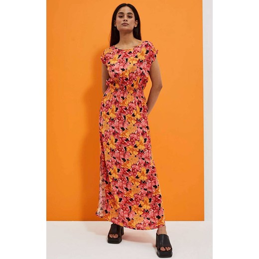 Wiskozowa sukienka maxi z kwiatowym printem 4049, Kolor czerwono-żółty, Rozmiar XS, Moodo ze sklepu Primodo w kategorii Sukienki - zdjęcie 157040324