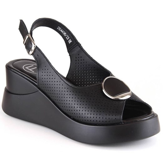 Skórzane sandały na koturnie Filippo W DS4406 czarne ze sklepu ButyModne.pl w kategorii Sandały damskie - zdjęcie 157049790