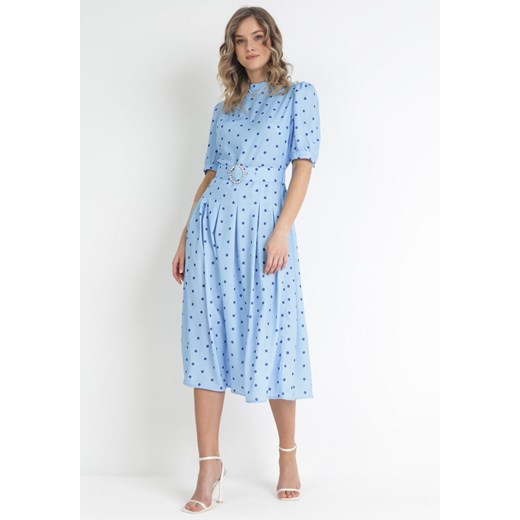 Niebieska Sukienka Midi z Gumką w Talii i Materiałowym Paskiem z Klamrą Maerali ze sklepu Born2be Odzież w kategorii Sukienki - zdjęcie 157115860