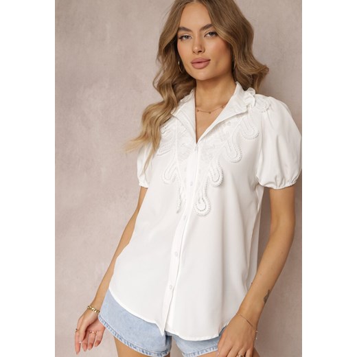 Biała Koszula z Koronkowymi Wstawkami i Ozdobną Stójką Evanore Renee S wyprzedaż Renee odzież