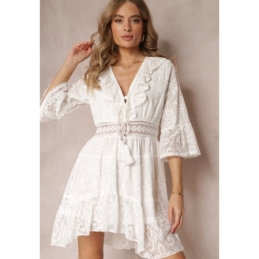 Biała Rozkloszowana Sukienka Mini z Dłuższym Tyłem i Koronkowymi Wstawkami Ralan ze sklepu Renee odzież w kategorii Sukienki - zdjęcie 157270233