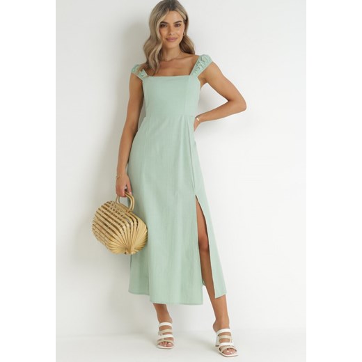 Zielona Rozkloszowana Sukienka na Ramiączkach Olypha ze sklepu Born2be Odzież w kategorii Sukienki - zdjęcie 157285154
