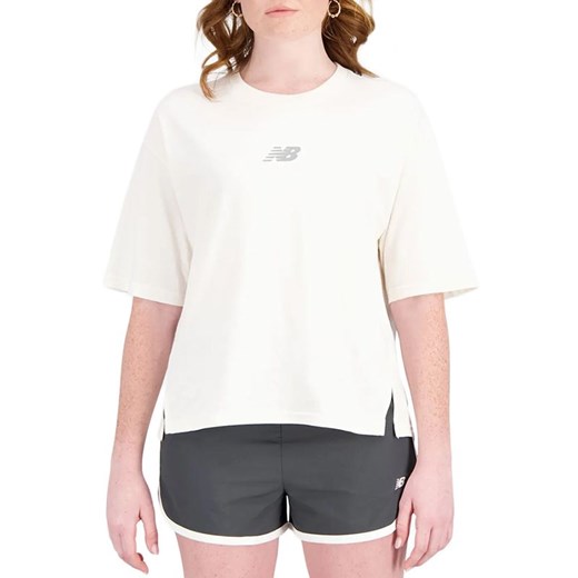 Koszulka New Balance WT31511GIE - biała ze sklepu streetstyle24.pl w kategorii Bluzki damskie - zdjęcie 157521811