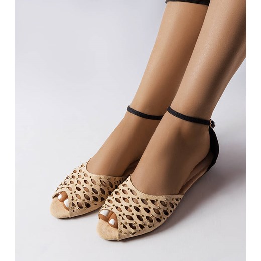 Beżowe ażurowe sandały z cyrkoniami Avice ze sklepu gemre w kategorii Sandały damskie - zdjęcie 157572682