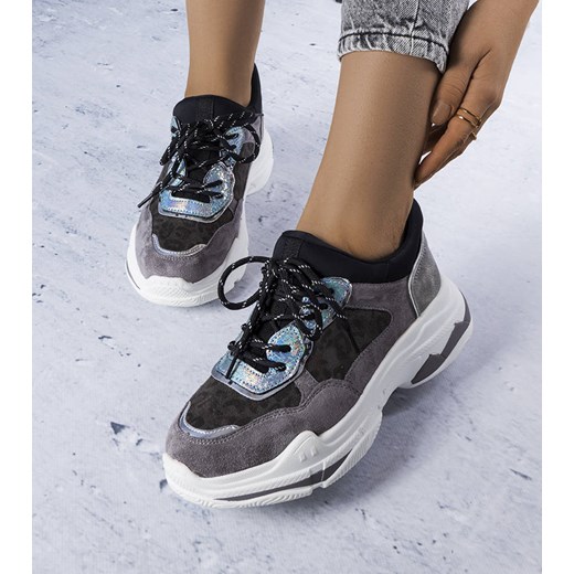 Szare sneakersy zdobione wstawkami Savard ze sklepu gemre w kategorii Buty sportowe damskie - zdjęcie 157578424