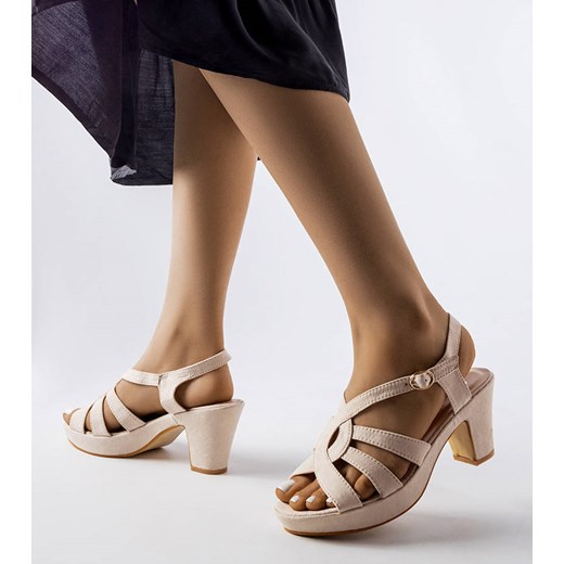 Beżowe sandały na słupku Monjeau ze sklepu gemre w kategorii Sandały damskie - zdjęcie 157579081