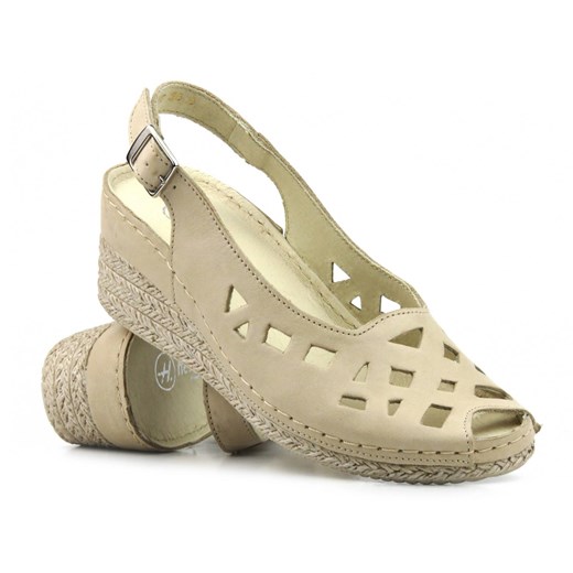 Skórzane sandały damskie na koturnie - HELIOS Komfort 110, jasny beż ze sklepu ulubioneobuwie w kategorii Sandały damskie - zdjęcie 157595824