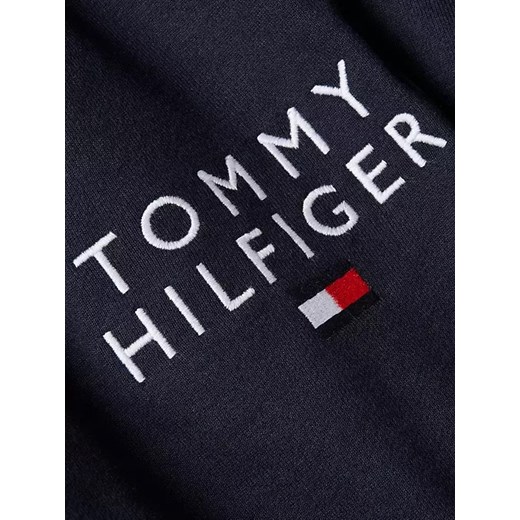 Spodnie dresowe męskie krótkie Tommy Hilfiger granatowe UM0UM02881 ze sklepu piubiu_pl w kategorii Spodenki męskie - zdjęcie 158480570