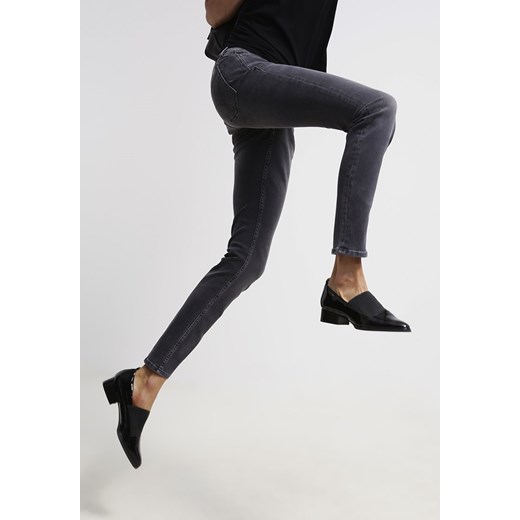 Calvin Klein Jeans MID RISE SKINNY Jeansy Slim fit new core grey zalando  mat