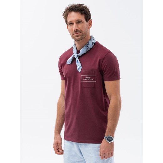 T-shirt męski bawełniany z nadrukiem na kieszonce - bordowy V3 S1742 M ombre