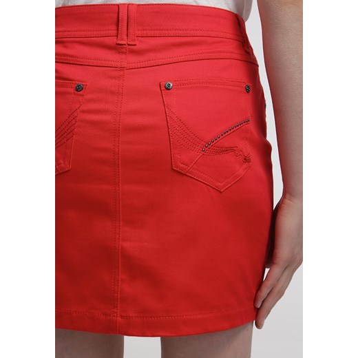Morgan JACINO Spódnica jeansowa rouge zalando czerwony bez wzorów/nadruków