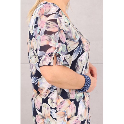 Lekka bluzka damska w orientalne wzory jasne kwiaty - XL Femimoda 3XL femimoda.pl