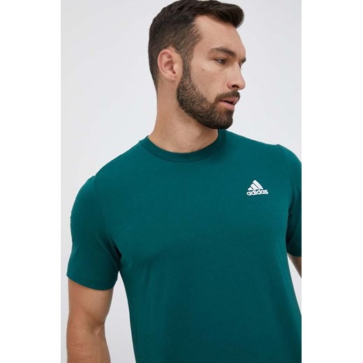 adidas t-shirt bawełniany kolor zielony gładki IJ6111 ze sklepu ANSWEAR.com w kategorii T-shirty męskie - zdjęcie 159131204