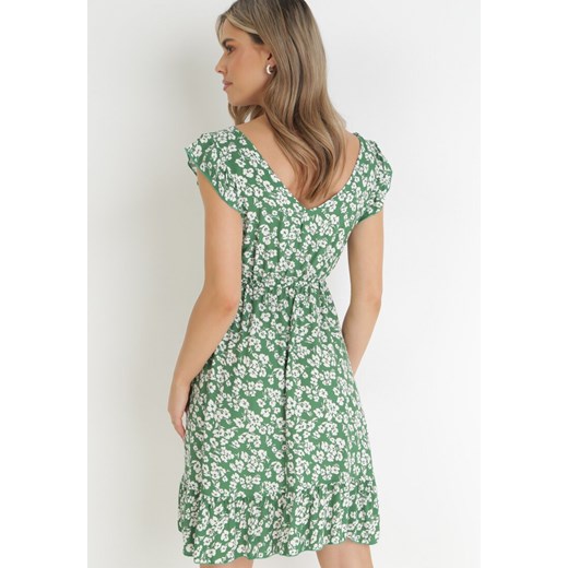 Zielona Bawełniana Sukienka z Gumką w Pasie i Falbankami w Kwiaty Chayse M Born2be Odzież promocyjna cena