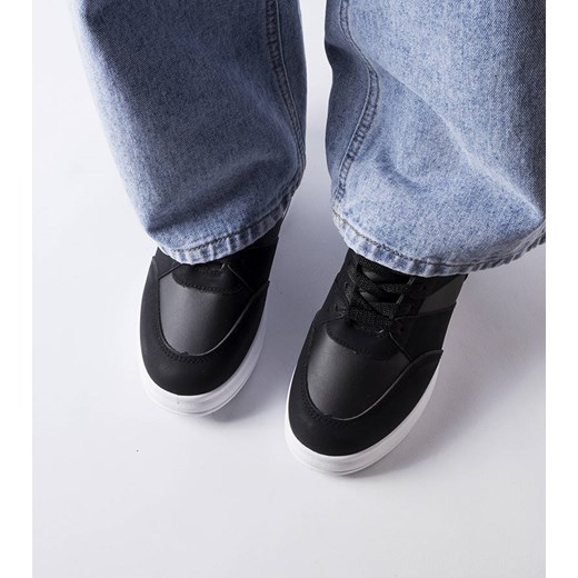 Czarne sneakersy na koturnie CinqMars ze sklepu gemre w kategorii Buty sportowe damskie - zdjęcie 159214394