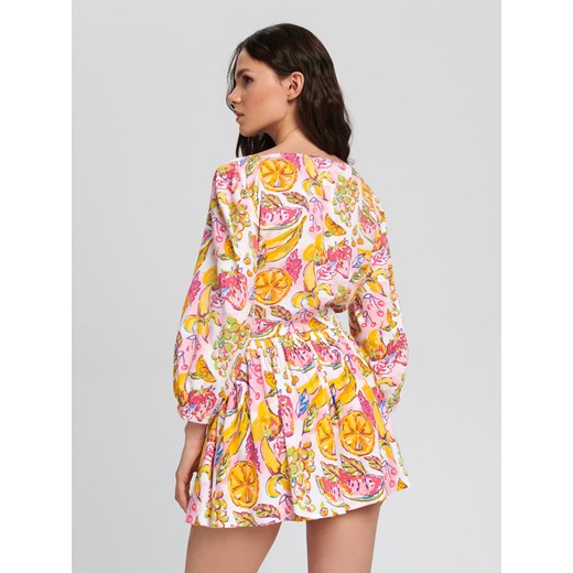 Bluzka damska Sinsay z krótkim rękawem z dekoltem v w kwiaty 