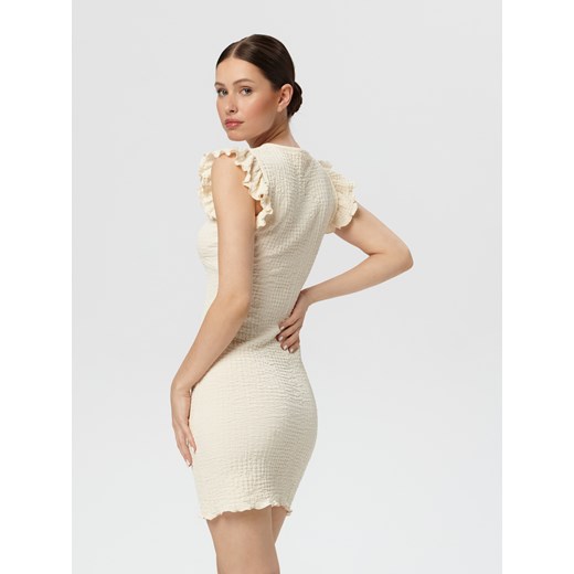 Sinsay - Sukienka mini z falbanami - Kremowy Sinsay XL Sinsay
