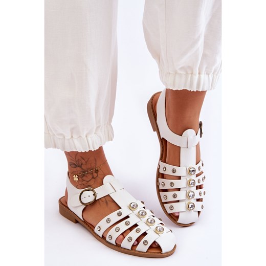 Sandały damskie casual białe z klamrą 