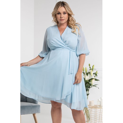 Sukienka pastelowa  szyfonowa kopertowa plus size  NATALY błękitna Karko 38 karko.pl