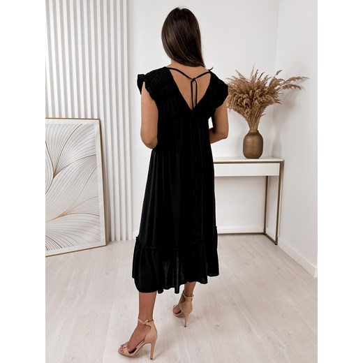 Sukienka czarna Ubra na wiosnę elegancka z krótkim rękawem midi
