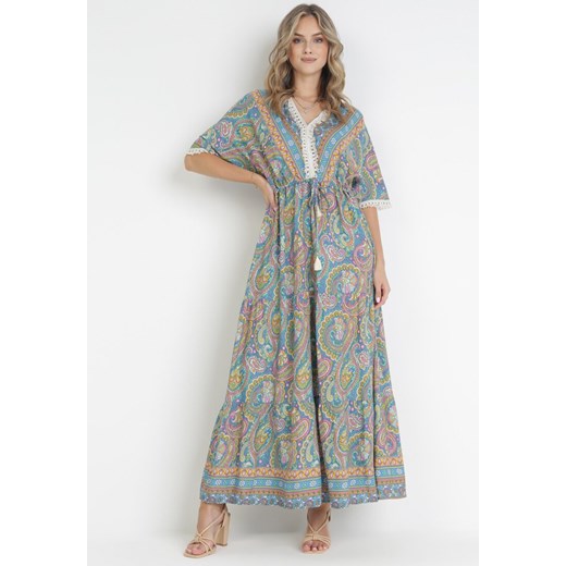 Jasnozielono-Niebieska Rozkloszowana Sukienka Maxi z Wiskozy Ozdobiona Frędzlami Tetoni ze sklepu Born2be Odzież w kategorii Sukienki - zdjęcie 160312204