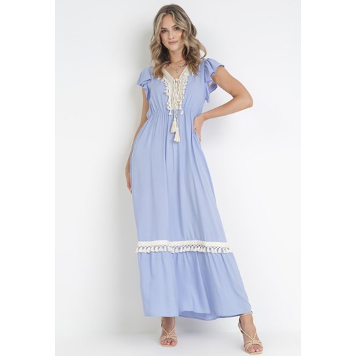 Niebieska Rozkloszowana Sukienka Maxi z Wiskozy i Wiązaniem przy Dekolcie Venali ze sklepu Born2be Odzież w kategorii Sukienki - zdjęcie 160315164