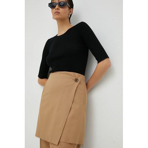 By Malene Birger spódnica kolor beżowy mini ołówkowa ze sklepu ANSWEAR.com w kategorii Spódnice - zdjęcie 160335291