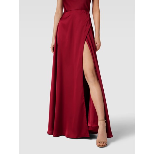 Sukienka Luxuar Fashion maxi czerwona na wieczór rozkloszowana w serek 