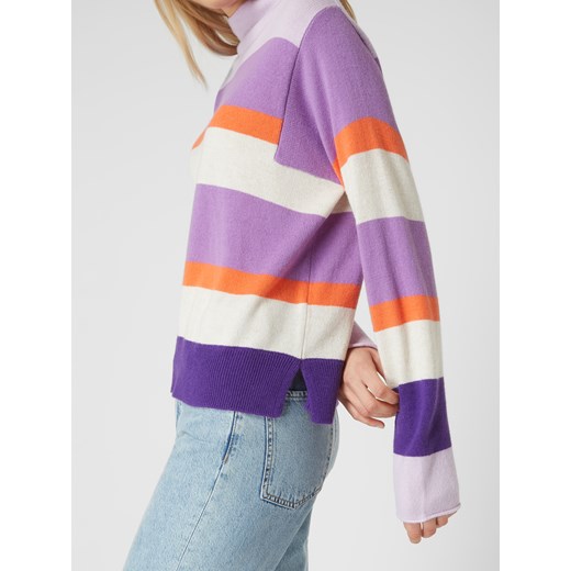 Sweter damski wielokolorowy z golfem
