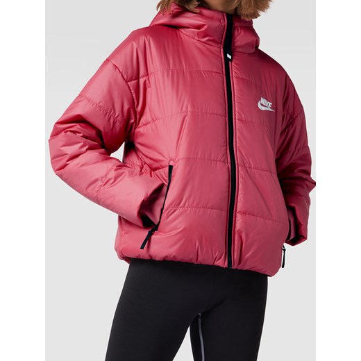 Kurtka pikowana o luźnym kroju z kapturem Nike S okazyjna cena Peek&Cloppenburg