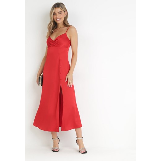 Czerwona Sukienka Maxi na Ramiączkach z Głębokim Dekoltem Issabelle ze sklepu Born2be Odzież w kategorii Sukienki - zdjęcie 160823062