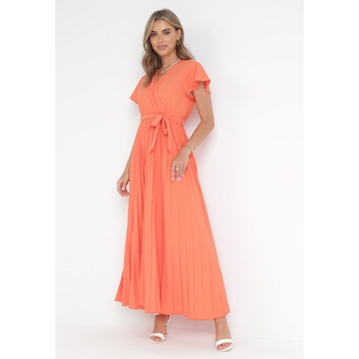 Pomarańczowa Elegancka Sukienka Maxi w Plisy z Kopertowym Dekoltem i Wiązaniem Thessi ze sklepu Born2be Odzież w kategorii Sukienki - zdjęcie 160909093