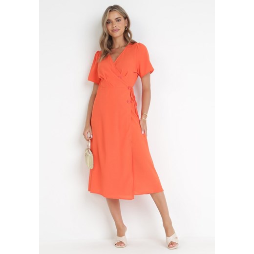 Pomarańczowa Kopertowa Sukienka Midi z Materiałowym Paskiem Rahellitte ze sklepu Born2be Odzież w kategorii Sukienki - zdjęcie 160921163