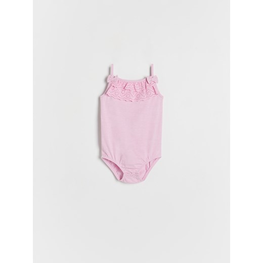 Reserved - Body z ażurowym zdobiniem - pastelowy róż ze sklepu Reserved w kategorii Body niemowlęce - zdjęcie 160921762
