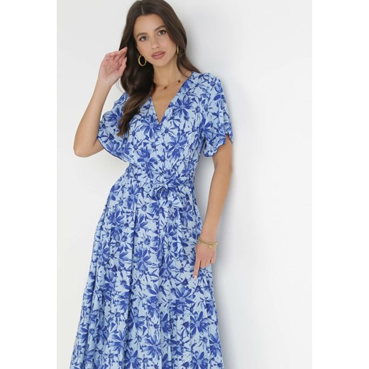 Niebieska Kopertowa Sukienka Midi z Gumką w Pasie z Wiskozy Jezia L promocyjna cena Born2be Odzież