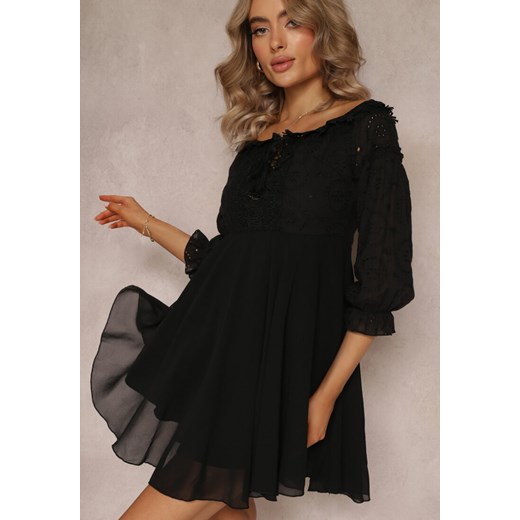 Czarna Sukienka z Rękawami 7/8 i Ozdobną Koronką Cascantha ze sklepu Renee odzież w kategorii Sukienki - zdjęcie 161039750