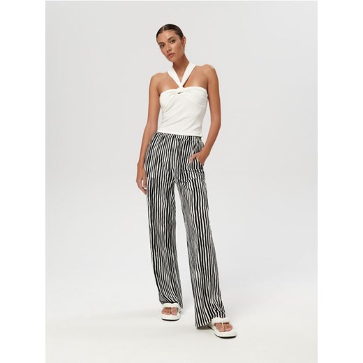 Sinsay - Spodnie tkaninowe - wielobarwny ze sklepu Sinsay w kategorii Spodnie damskie - zdjęcie 161211392