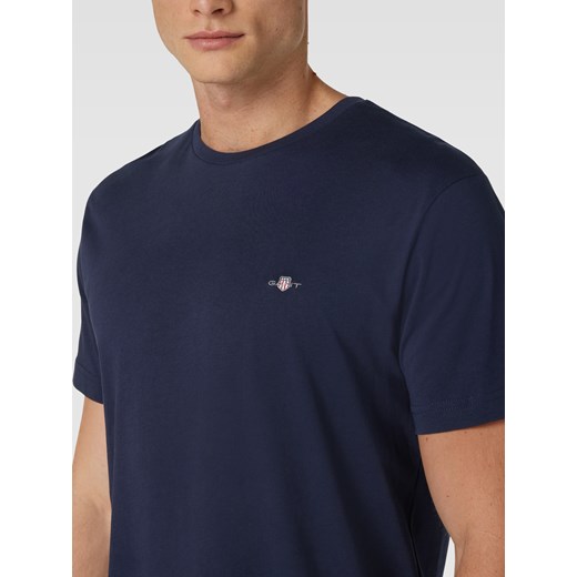 T-shirt o kroju regular fit z wyhaftowanym logo model ‘SHIELD’ Gant M Peek&Cloppenburg 