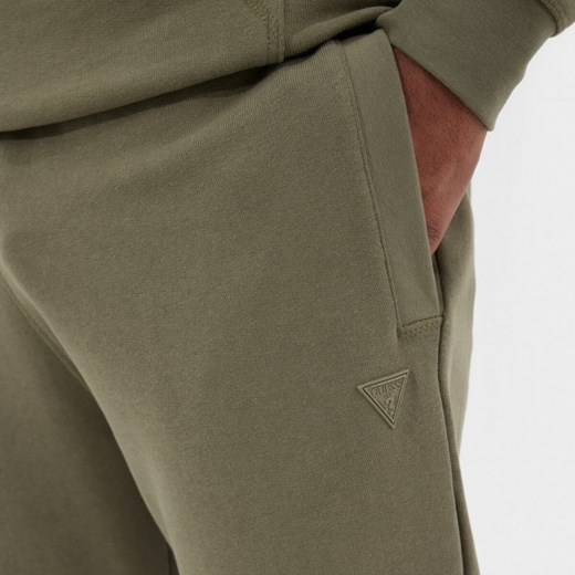 Męskie spodnie dresowe Guess Aldwin Long Pant - khaki Guess XL Sportstylestory.com