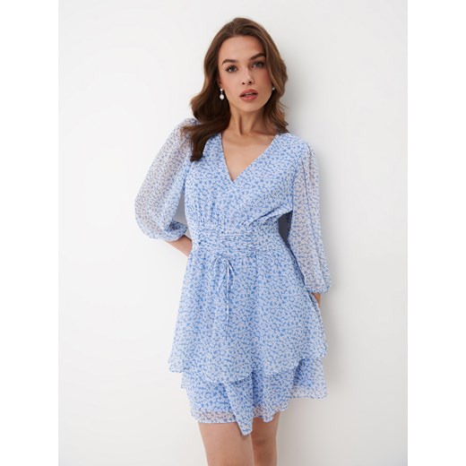 Sukienka Mohito z długimi rękawami casual z dekoltem w serek mini 