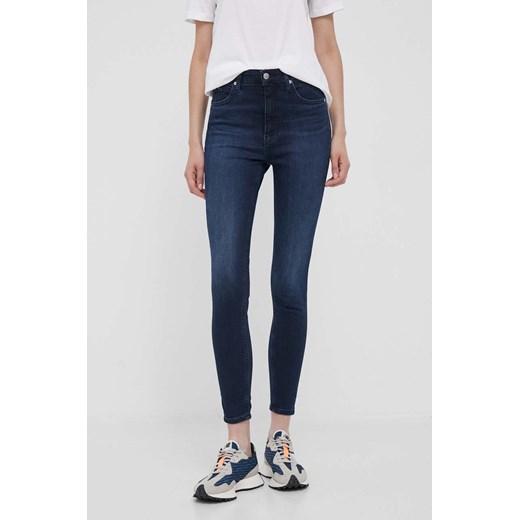 Calvin Klein Jeans jeansy damskie kolor granatowy ze sklepu ANSWEAR.com w kategorii Jeansy damskie - zdjęcie 161289400
