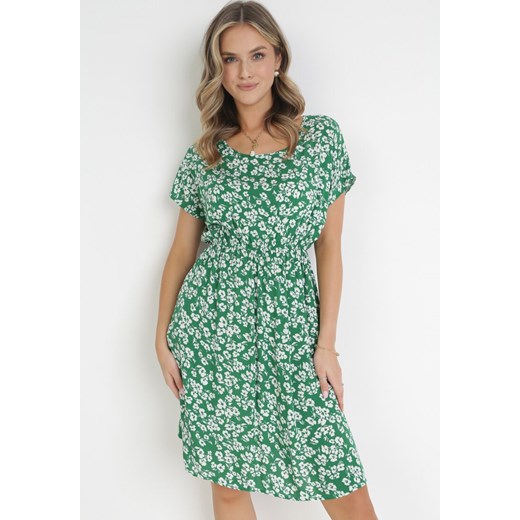 Zielona Sukienka z Wiskozy w Kwiaty i Gumką w Pasie Alixeme ze sklepu Born2be Odzież w kategorii Sukienki - zdjęcie 161290184