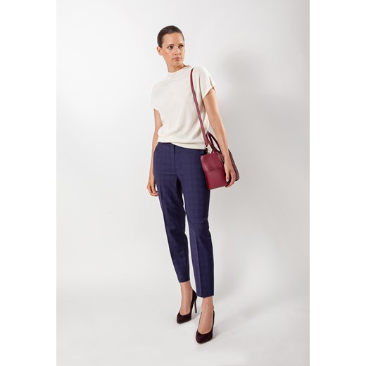Fioletowe spodnie w delikatną kratę ze sklepu Molton w kategorii Spodnie damskie - zdjęcie 161316290
