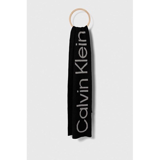 Calvin Klein szalik z domieszką wełny kolor czarny wzorzysty ze sklepu ANSWEAR.com w kategorii Szaliki i chusty damskie - zdjęcie 161342201